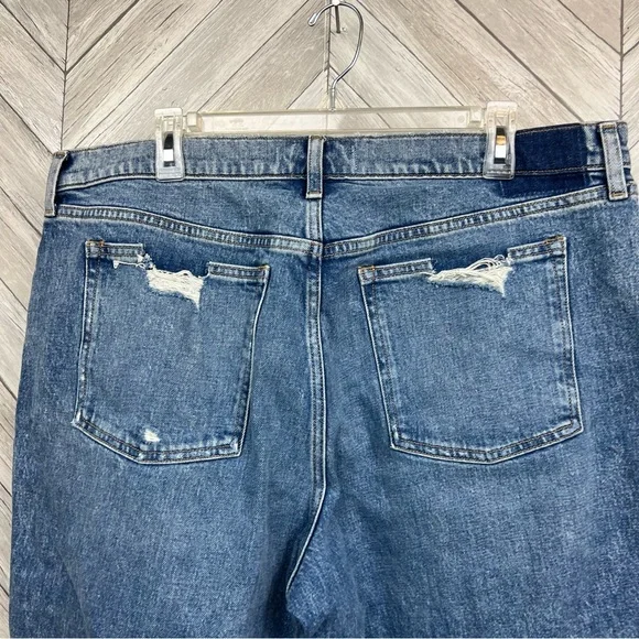 NWT Abercrombie High Rise Ripped Mom Jean Sz 18 Long - Picture 4 of 11